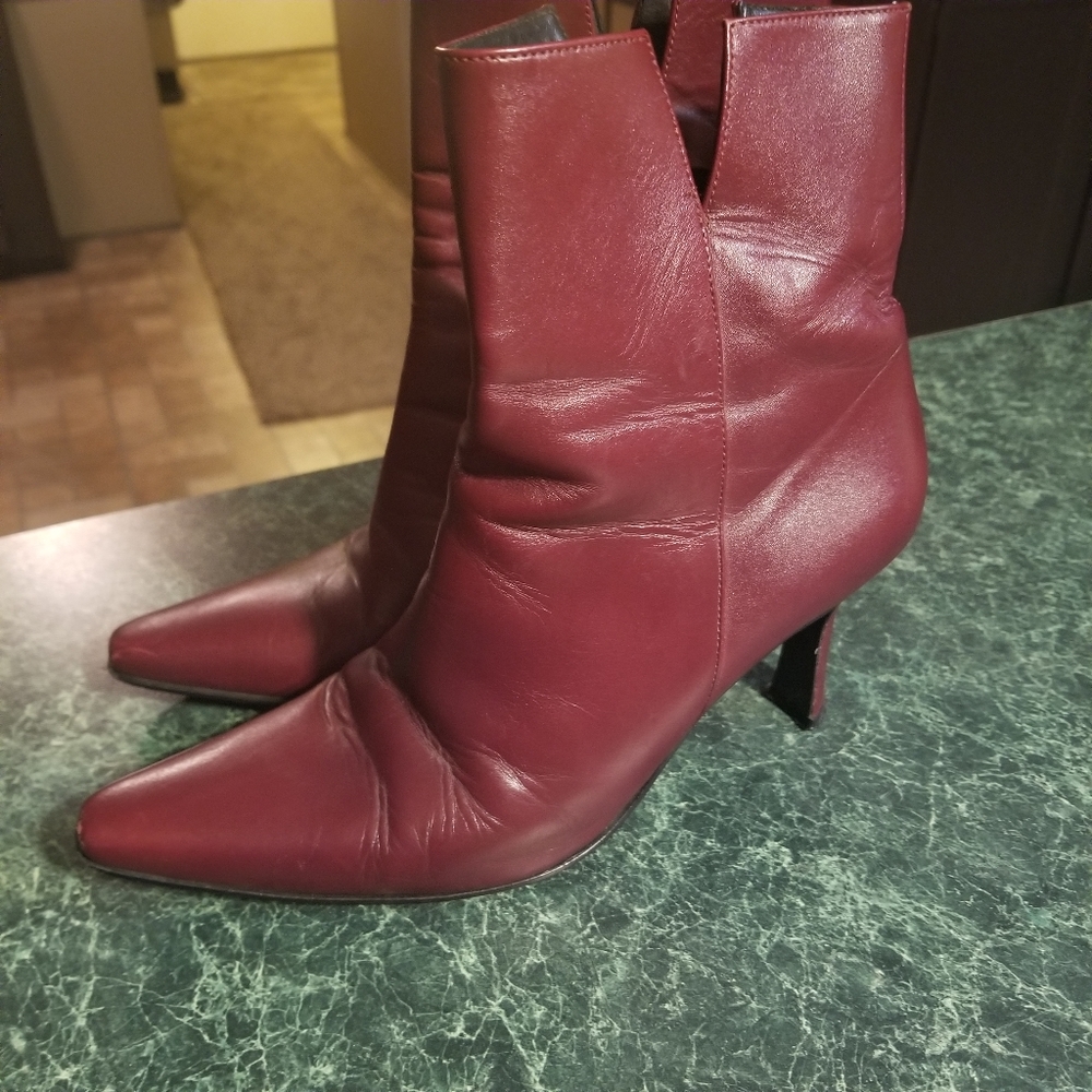 Burgundy boots Size 3.5